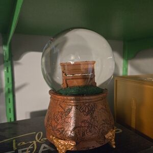 Acoustic Piano Snowglobe